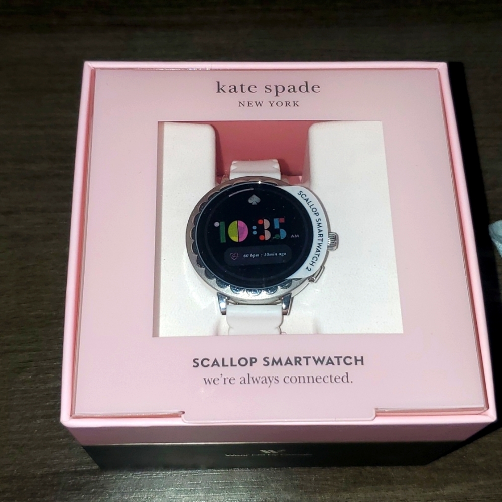 Kate Spade Women's Scallop Smartwatch